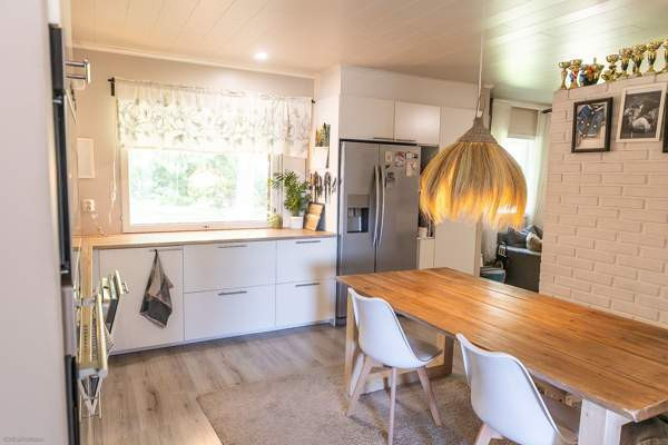 4h + k + kph + s + 2 x wc + khh + var + työhuone  Polvijärvi - valokuva 2