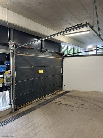 Autopaikka  Vantaa - valokuva 6