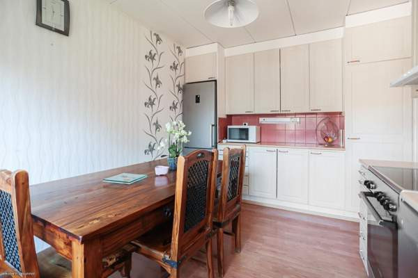 3 mh, oh, keittiö, kylpyhuone + Wc, saunaosasto, a  Hyllykallio - valokuva 4