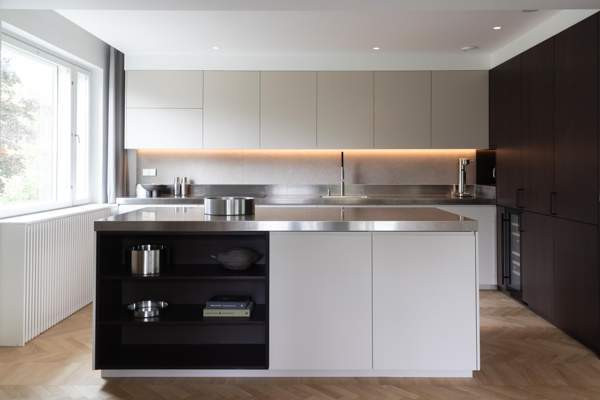 7h + k + 2kph + s + erill.wc + vh + lasitettu parv  Helsinki - valokuva 3