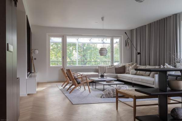 7h + k + 2kph + s + erill.wc + vh + lasitettu parv  Helsinki - valokuva 6