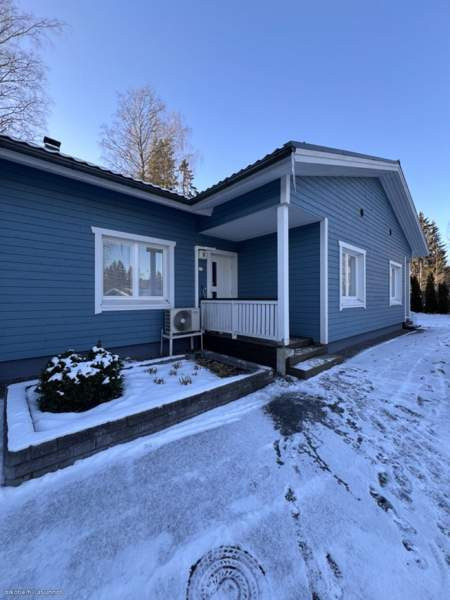 4h, k, khh, ph, s, vh, 2 x wc, varasto, + ak  Jaervenpaeae – foto 1