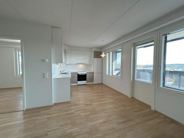 2 h + k + vh + kh + s + lasitettu parveke  Rovaniemi - valokuva 2