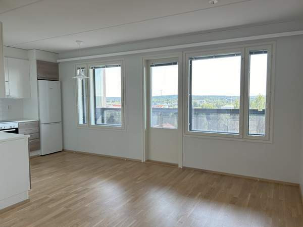 2 h + k + vh + kh + s + lasitettu parveke  Rovaniemi - valokuva 4