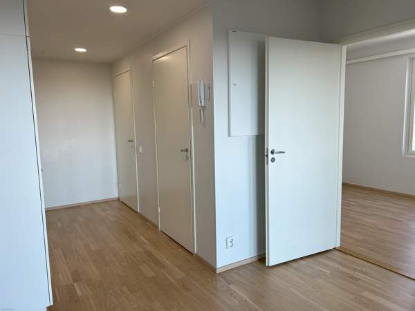 2 h + k + vh + kh + s + lasitettu parveke  Rovaniemi - valokuva 8