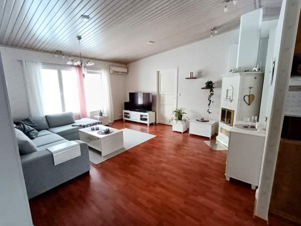 5h+k+wc+kph/wc+s+kkh+vh+at/var  Janakkala - valokuva 2