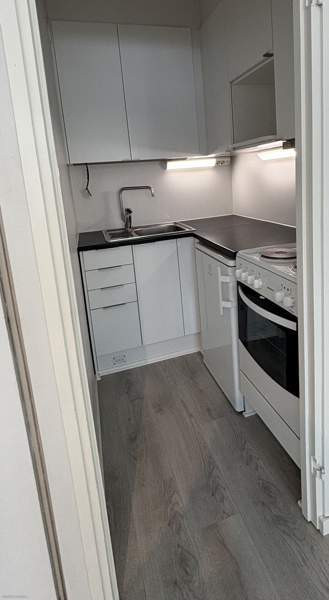 1h + kk + kph + lasitettu parveke  Helsinki - valokuva 4