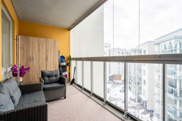 3h+kt+kph+lasitettu parveke  Helsinki - valokuva 5