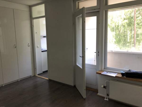 1h + p + kk  Helsinki - valokuva 1