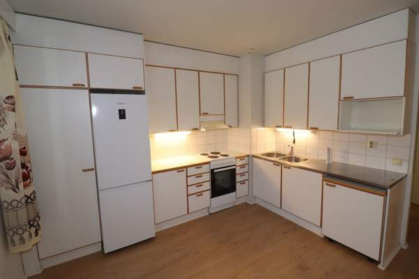 2h+k+s+kph+wc+parveke  Jyvaeskylae - photo 4