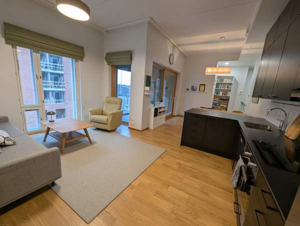 3 h + avok + kph + wc + vh + lasitettu parveke  Helsinki - valokuva 1