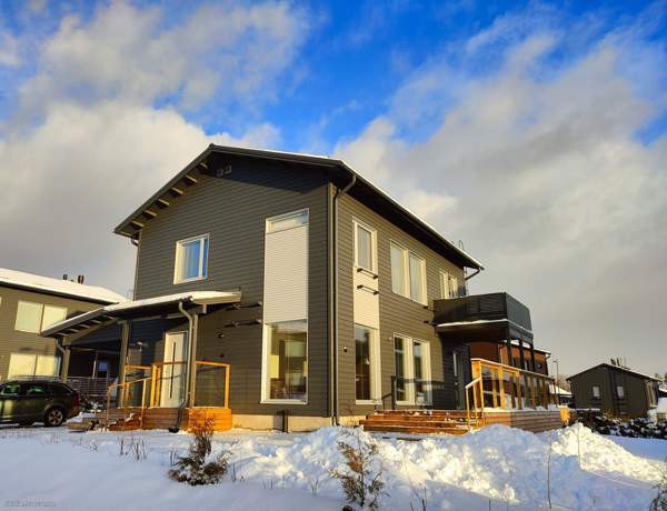 5h + k + 2 ph + wc + s + khh + autok + varasto  Tuusula - valokuva 1