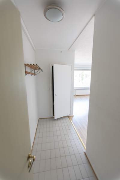 1h +kk+kph+ lasitettuparveke  Helsinki - photo 3