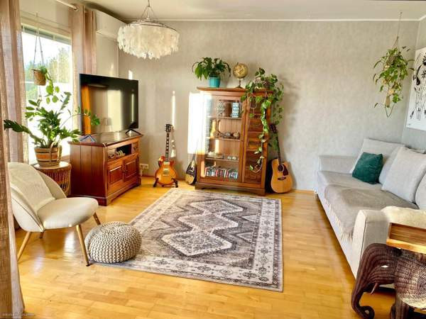 2h + k + s + akp + var  Sredneuralsk - valokuva 2