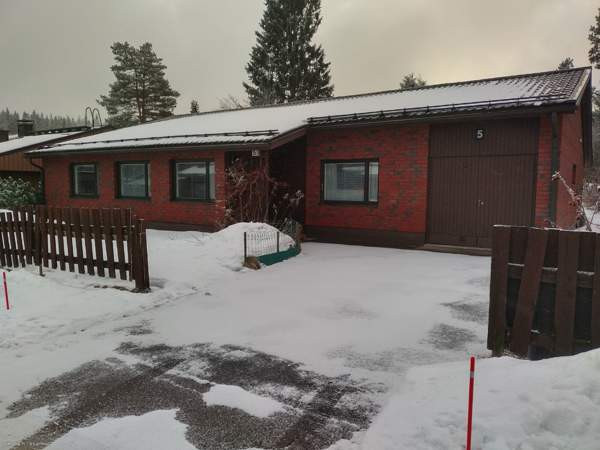 5h + keittiö + sauna + pesuhuone + erillinen WC +  Jyväskylä - valokuva 1