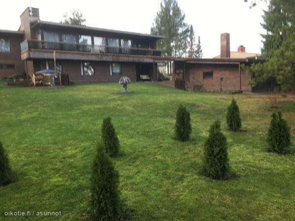 5h: Oh+ 3mh+ th+ 2 x kph+2 x wc + s + k, khh +vh +  Sysmä - valokuva 1