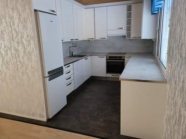 3h, k, työhuone/khh, kph, s, wc, vh, at, var.  Глебычево - изображение 2