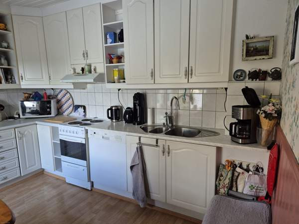 2h + k + 2 yläkerran makuutilaa/huonetta + saunaos  Vantaa – foto 6