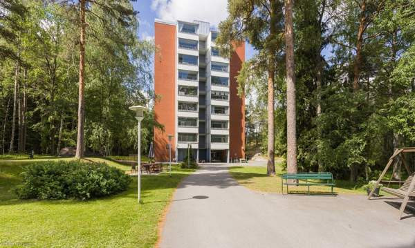 3h+k+kph+erillinen wc+lasitettu parveke  Turtkul – foto 1