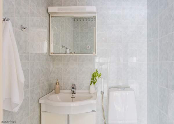 3h+k+kph+erillinen wc+lasitettu parveke  Turtkul – foto 5