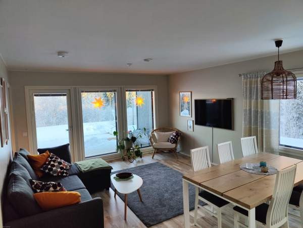 3h+k+s+khh+wc+varasto  Luga – foto 1