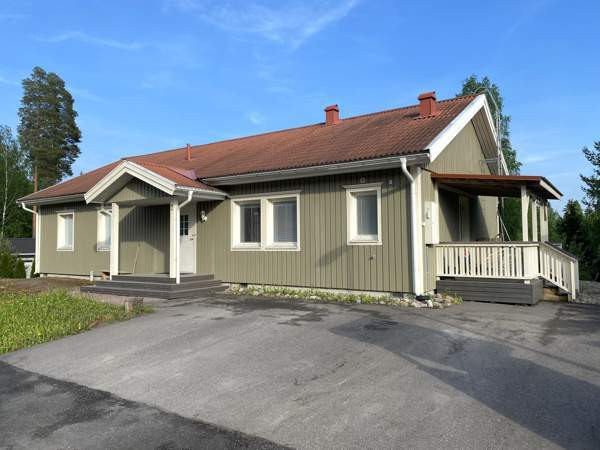 5h + k + s + kph + khh + wc  Askola – foto 1