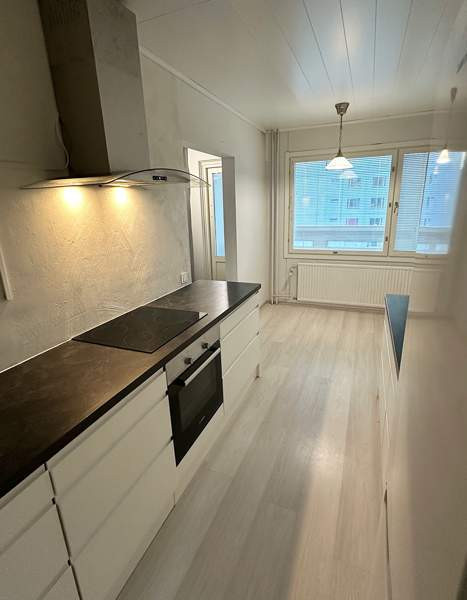 2h + k + kph + vh + lasitettu parveke  Керава - изображение 1