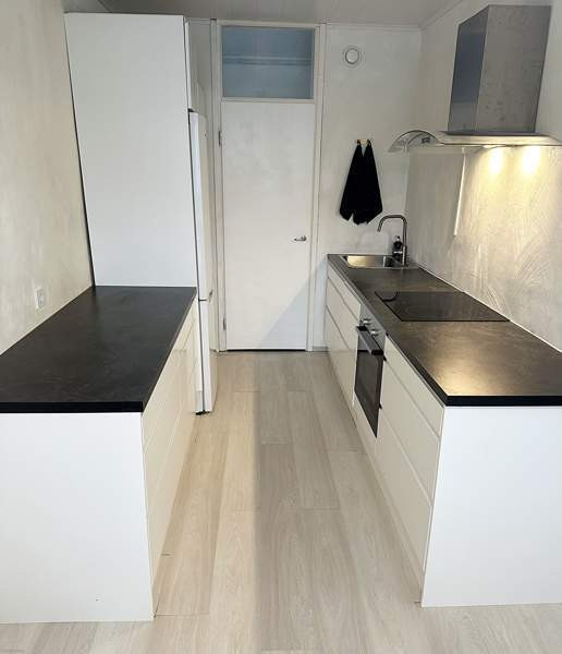 2h + k + kph + vh + lasitettu parveke  Керава - изображение 2