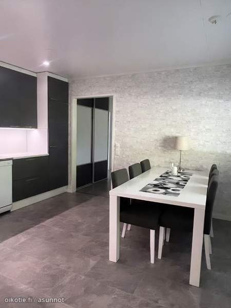 3mh + vh + oh + k + khh + ph + s + wc  Seinäjoki - valokuva 3