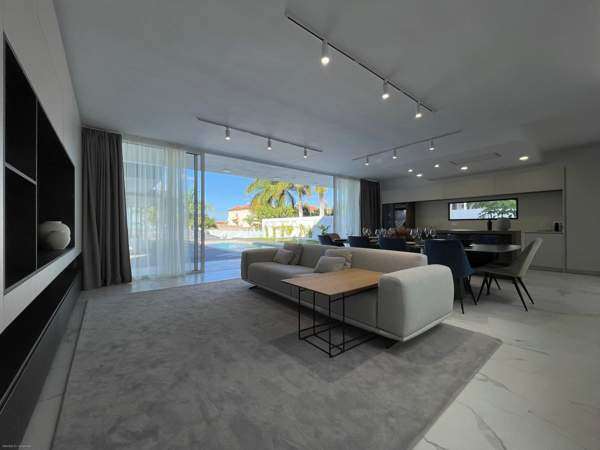 7h + p  Adeje – foto 8