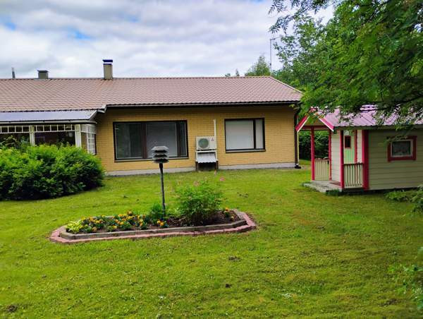 4h + K+apuk.+pesuh.+s+autotalli+varasto/tek.tila+p  Chuvashskaya Respublika - valokuva 1