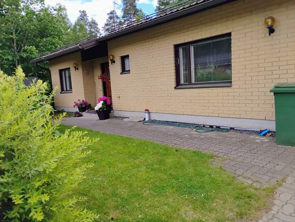 4h + K+apuk.+pesuh.+s+autotalli+varasto/tek.tila+p  Chuvashskaya Respublika - valokuva 4