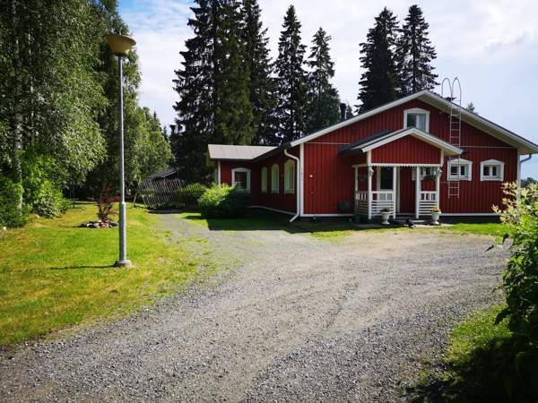 6mh + k + oh + 2 ph + s + khh + 3 wc + 2 et  Lapinlahti - valokuva 1