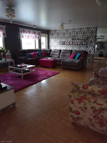 6mh + k + oh + 2 ph + s + khh + 3 wc + 2 et  Lapinlahti - valokuva 4