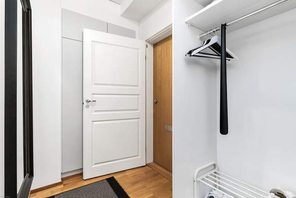 2h + avok + kph + s + p  Helsinki - valokuva 8