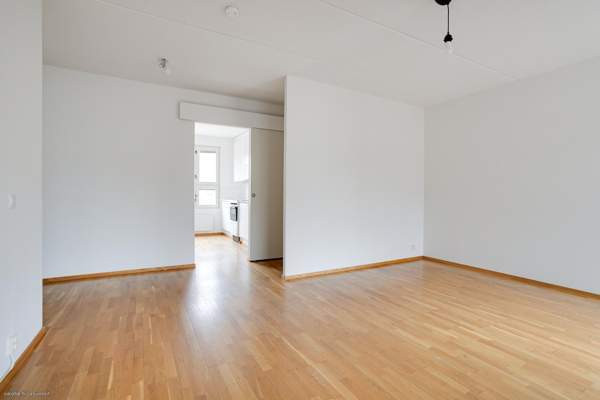 2h, keittiö, kph/wc/s, lasitettu parveke  Helsinki – foto 6