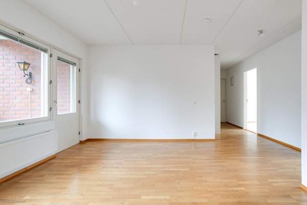 2h, keittiö, kph/wc/s, lasitettu parveke  Helsinki – foto 5