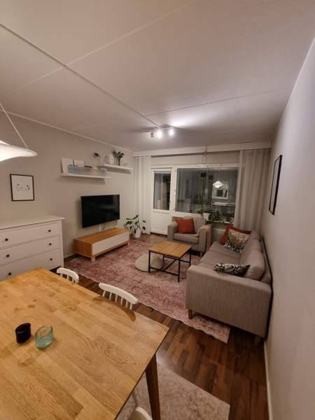 3h + k + lasitettu parveke  Vantaa – foto 1