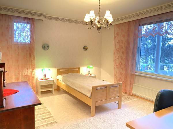 3h+avok+vh+kph+s+wc+kaksi parveketta+porrashissi  Kitee - valokuva 8