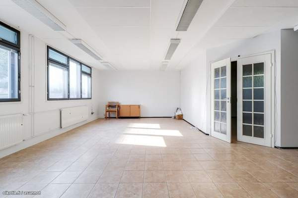 2h  Helsinki - valokuva 1