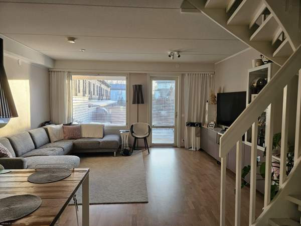 4h, k, kph, s, erillis wc, pihaterassi, ulkovarast  Sibbo - valokuva 1