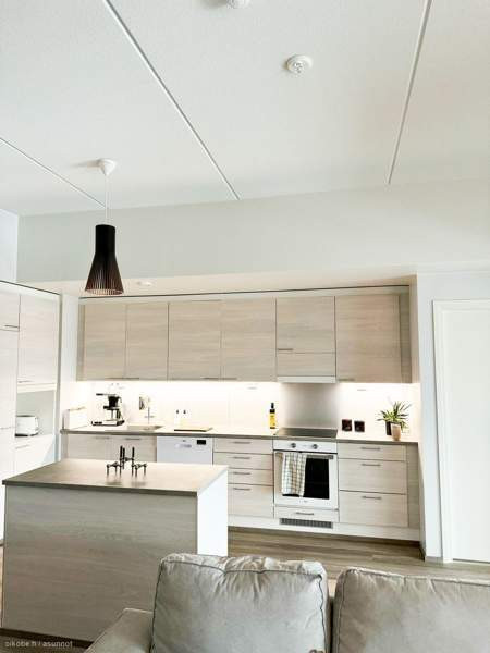 3h, avok, kph, lasitettu parveke, 2 x vh  Helsinki - photo 1