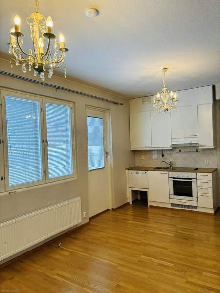 1h + avokeittiö, kylpyhuone + ranskalainen parveke  Tampere - valokuva 1