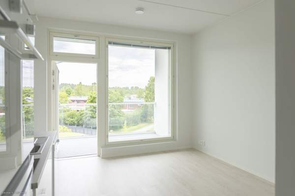 1h + k + kph + parveke  Kirkkonummi – foto 1