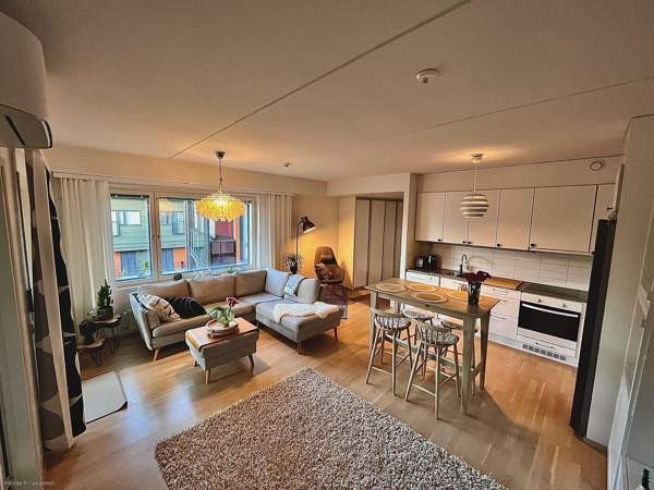 2h + s + p  Helsinki - valokuva 2