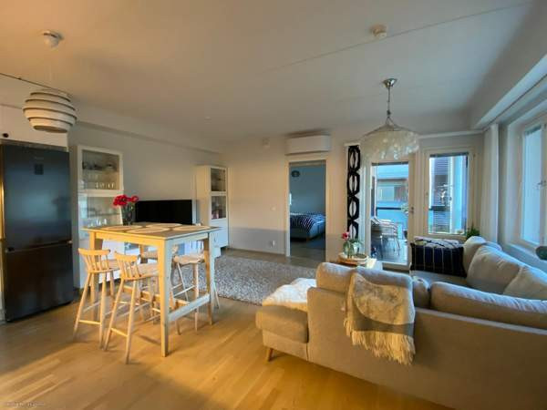 2h + s + p  Helsinki - valokuva 3