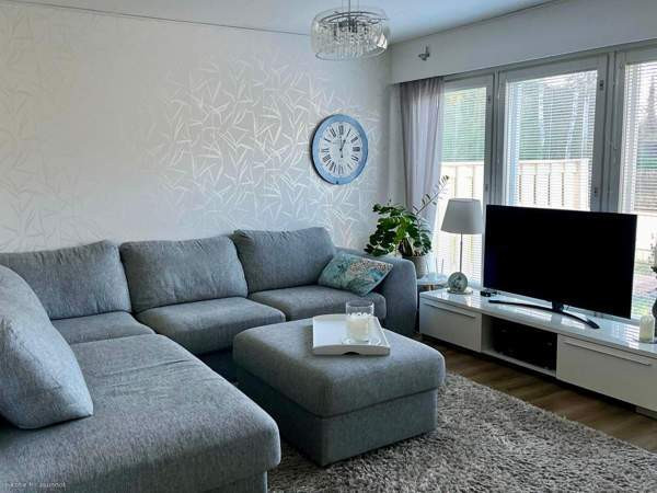 3h+avok+kph+wc+khh+piha+ulkovarasto  Vantaa - valokuva 4