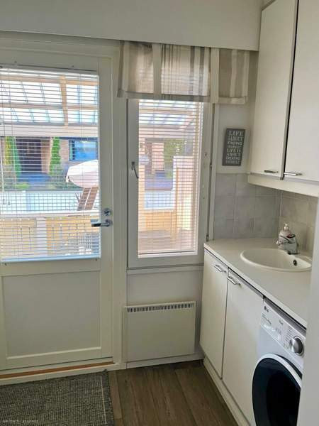 3h+avok+kph+wc+khh+piha+ulkovarasto  Vantaa - valokuva 8