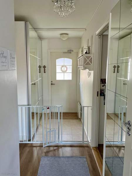 3h+avok+kph+wc+khh+piha+ulkovarasto  Vantaa - valokuva 7