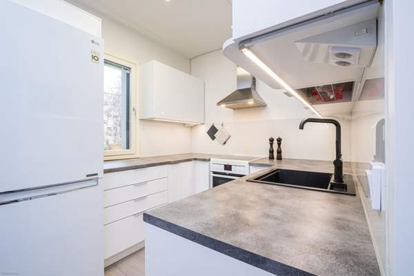 2h + kk + kph + lasitettu parveke  Espoo - photo 5